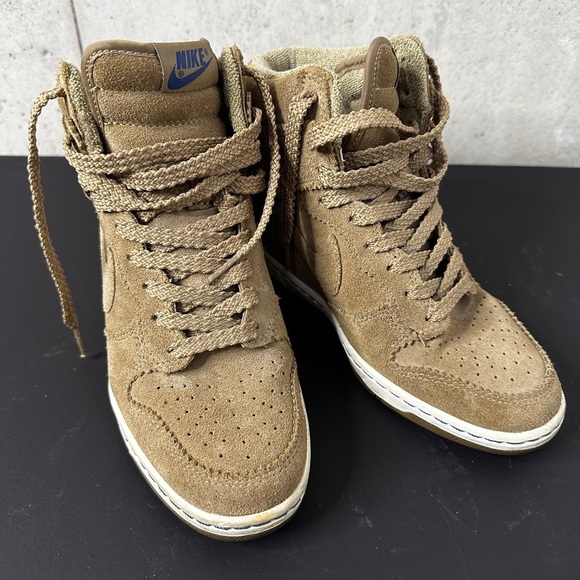 Tobacco genuine suede Nike Dunk Sky High - Picture 1 of 5